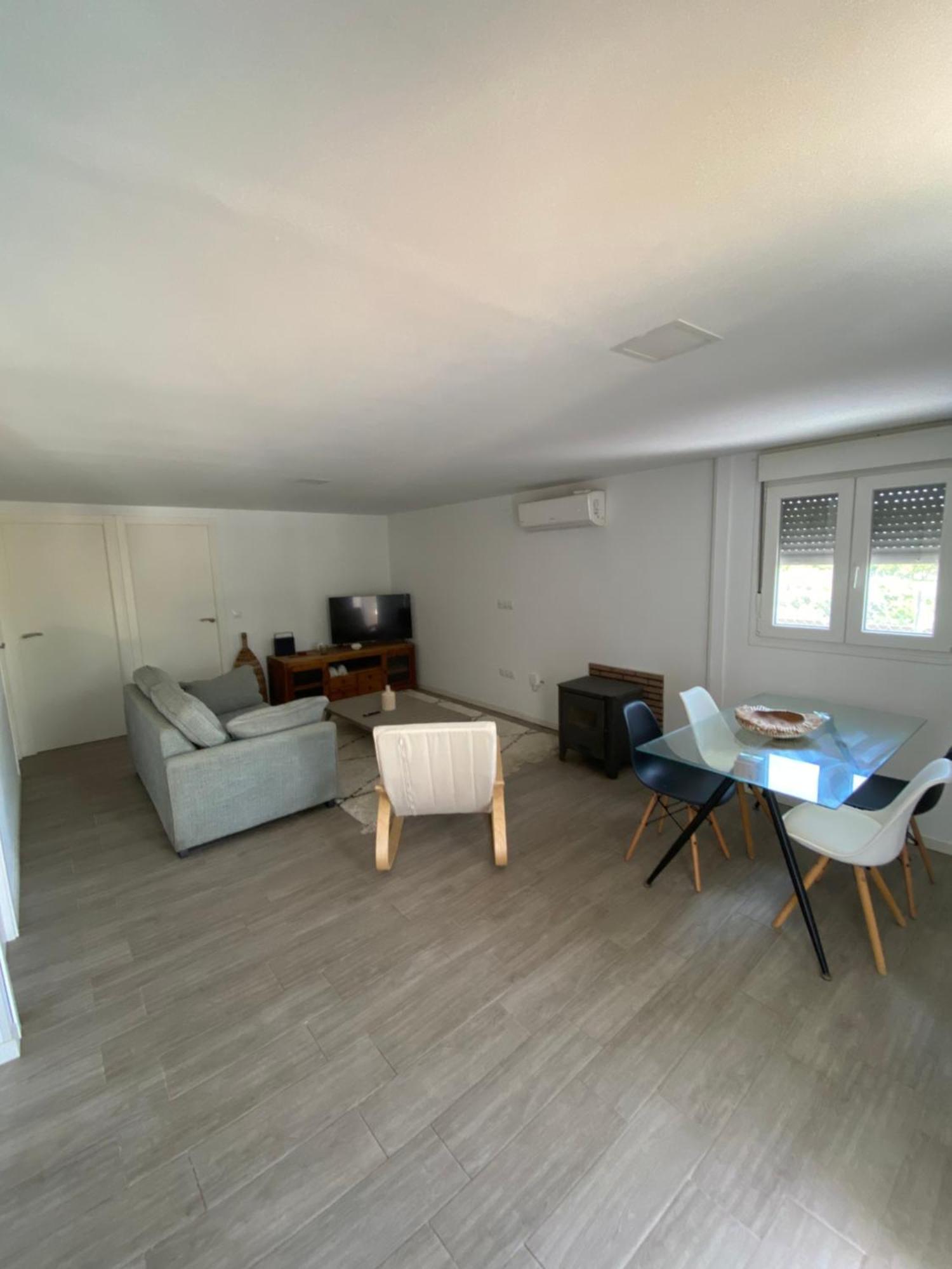 Casa Contener Естепона Екстериор снимка
